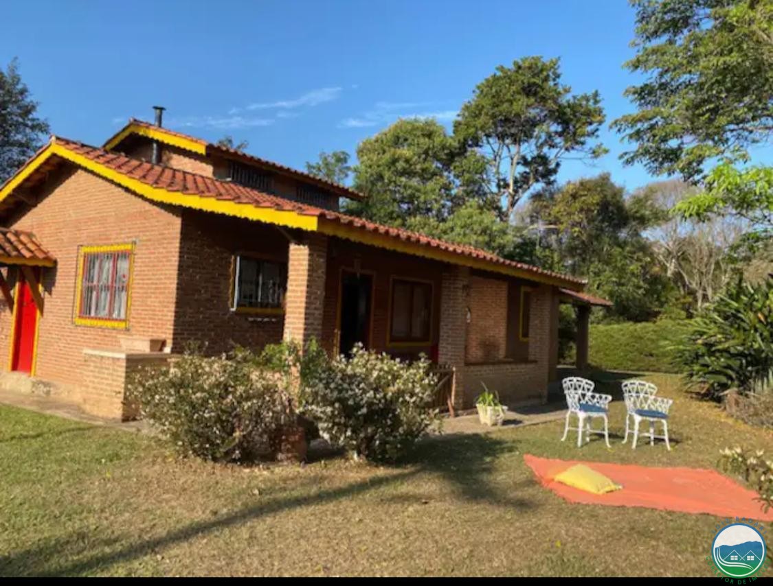 RURAL (CH2) – Chácara com linda vista para a Serra – Joanópolis/SP